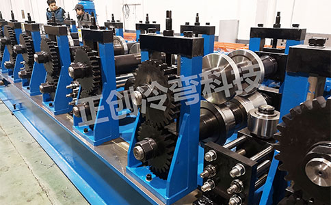 汽車車廂板設(shè)備應(yīng)用優(yōu)勢有哪些？