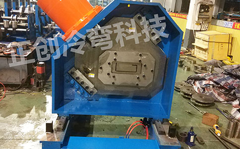 汽車車廂板設(shè)備在使用當(dāng)中的優(yōu)勢